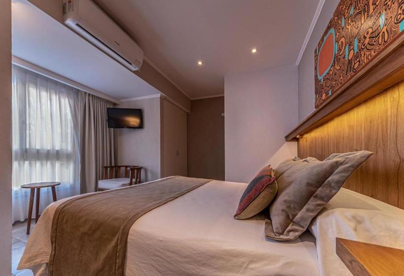 ホテル Romina Art