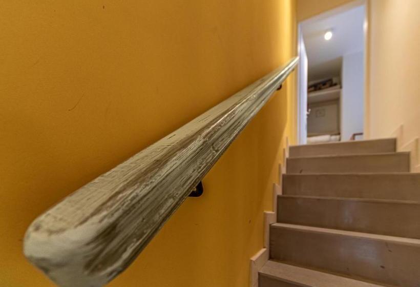 ホテル Romina Art