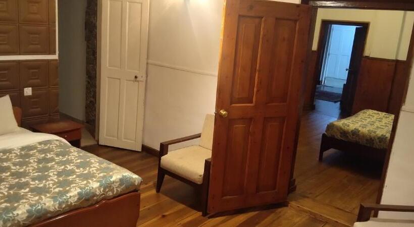 בית מלון כפרי The Trevene