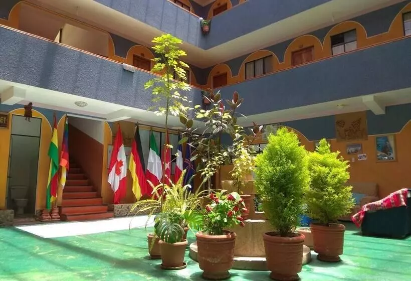 هتل Utama