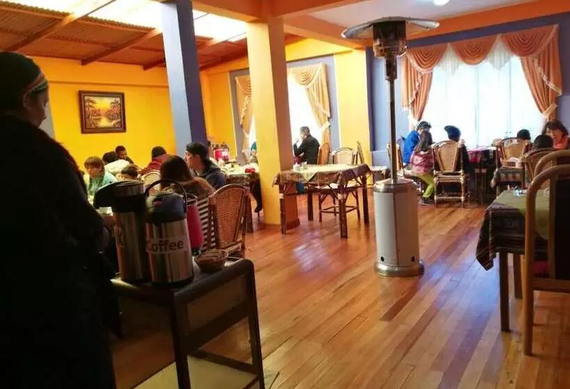 هتل Utama