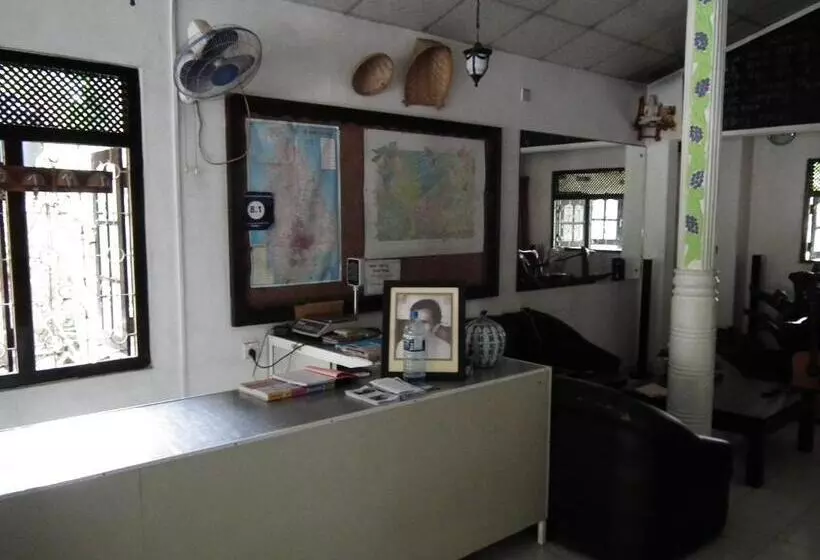 モーテル Deniyaya National Backpackers Hostel
