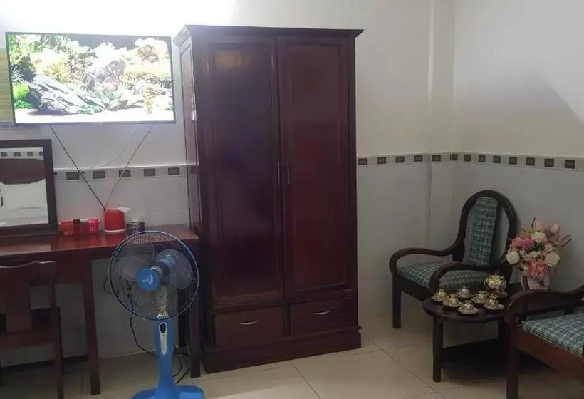 هتل کپسول Hoàng Long