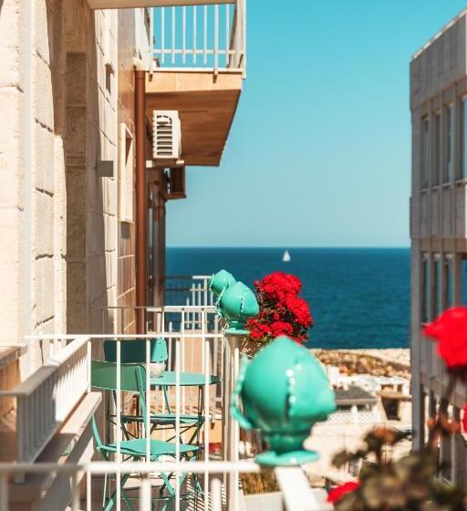 Fema B&b Housea Travel