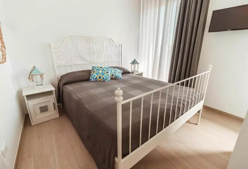 Fema B&b Housea Travel