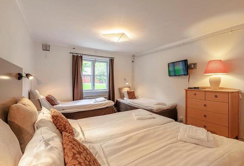 Bed and Breakfast Gripsholms Bnb