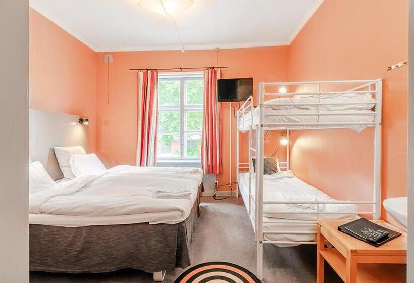 Bed and Breakfast Gripsholms Bnb