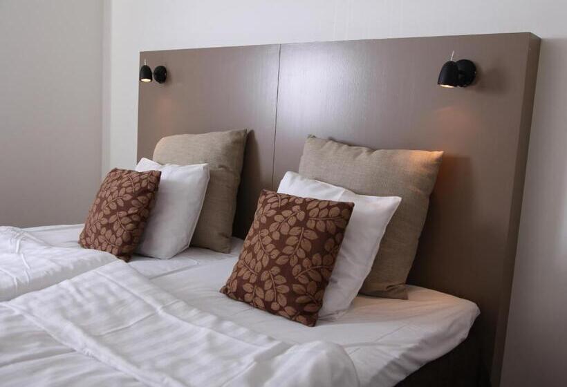 Bed and Breakfast Gripsholms Bnb