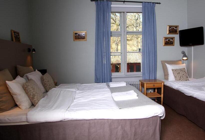 Bed and Breakfast Gripsholms Bnb