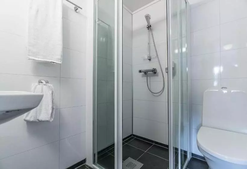 Almaas Hotell Stord As