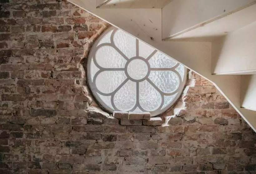 Hotelli De Gravin