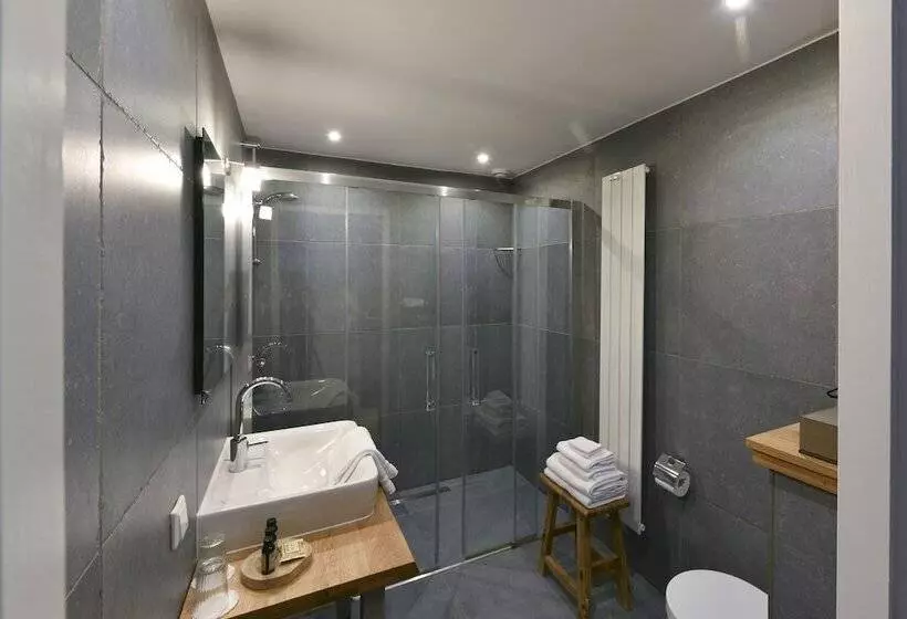 Hotelli De Gravin