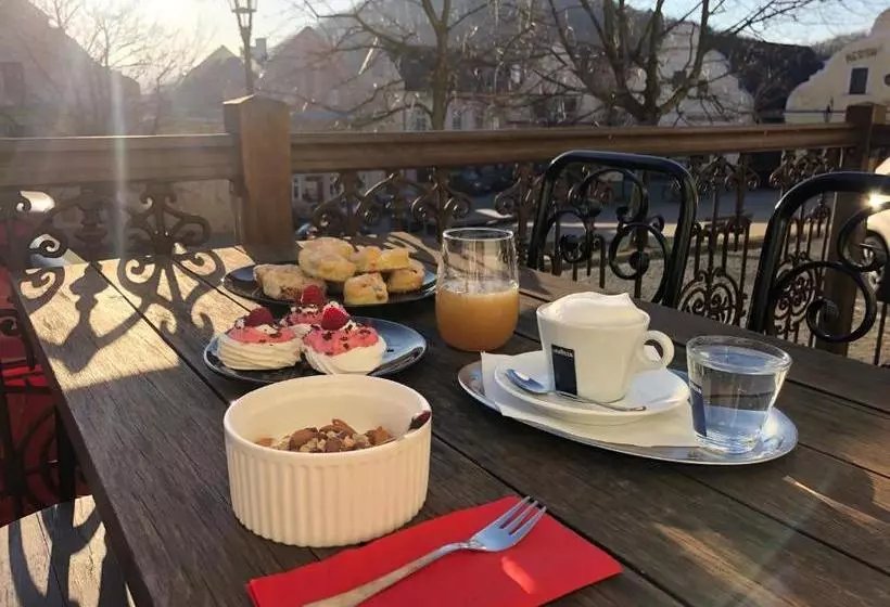 ホテル šipka