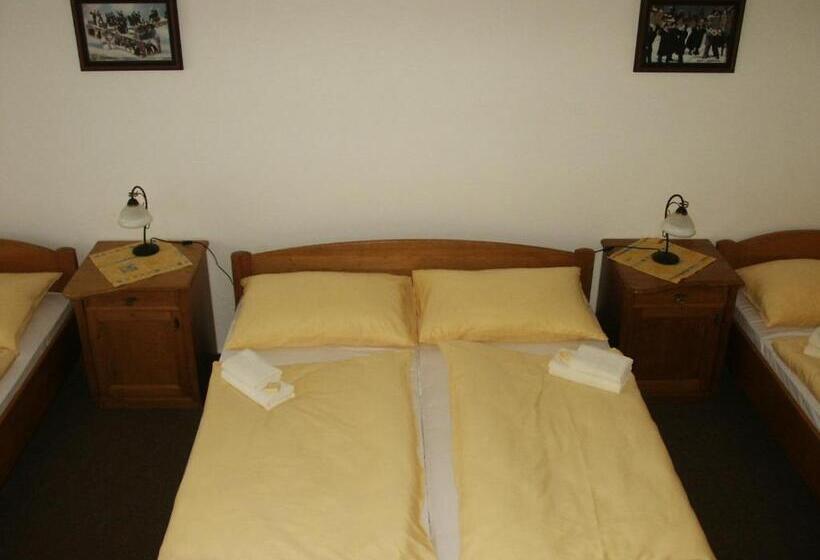 Отель Krakonoš