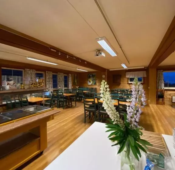 Otel Trædal