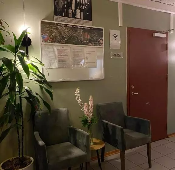 Otel Trædal