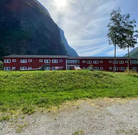Otel Trædal