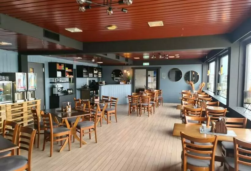 هتل Vardø