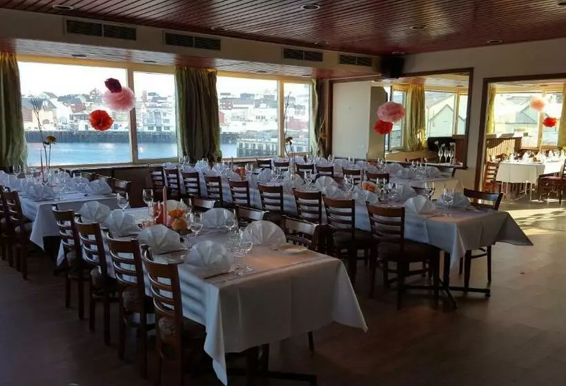 هتل Vardø