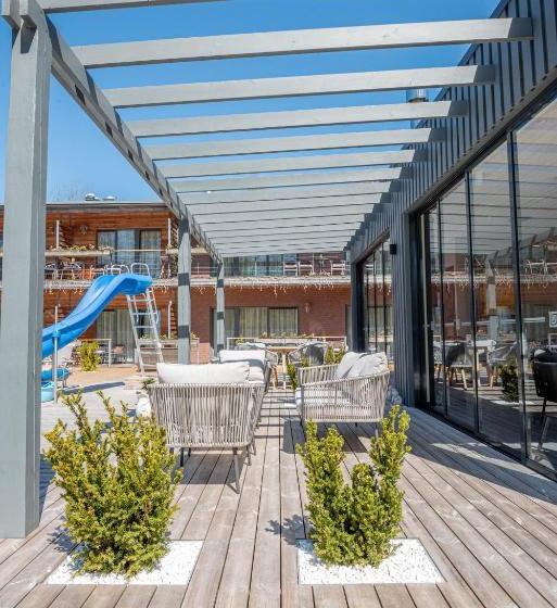 هتل Vila Vitalija