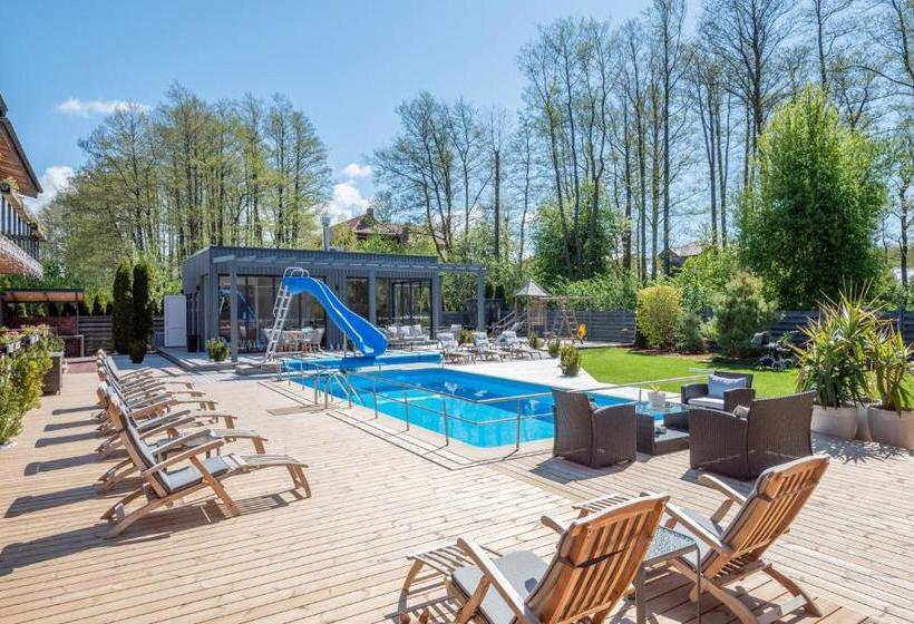 هتل Vila Vitalija