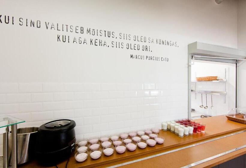 Just Rest Automatic Hostel