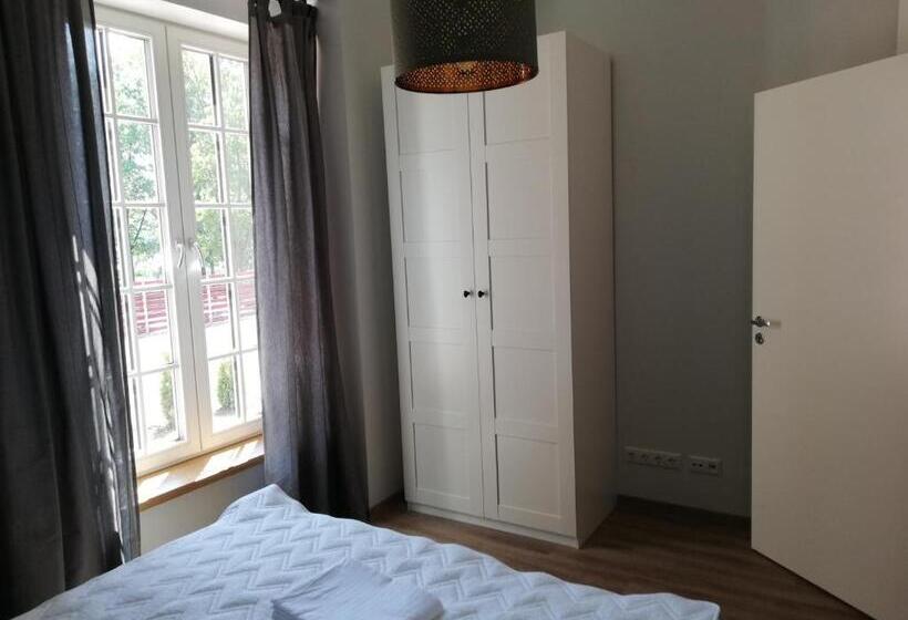 Just Rest Automatic Hostel