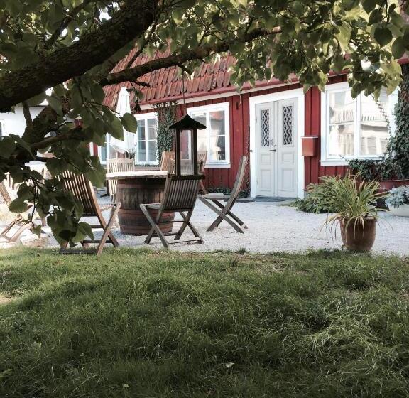 Mullbärsgården Bed & Breakfast