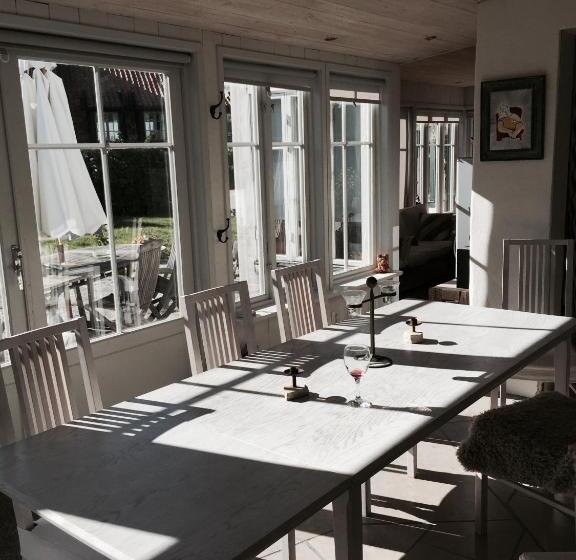 Mullbärsgården Bed & Breakfast