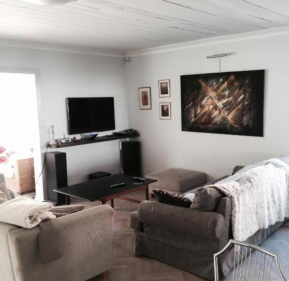 Mullbärsgården Bed & Breakfast