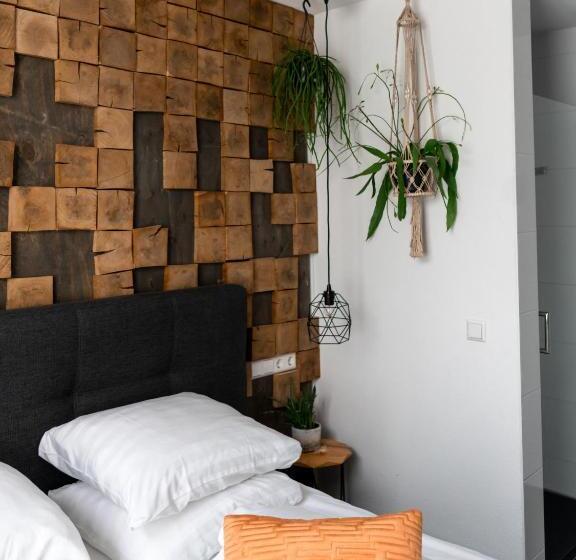 Wolf Hotel Kitchen & Bar