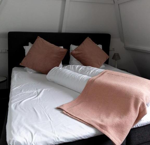 Wolf Hotel Kitchen & Bar