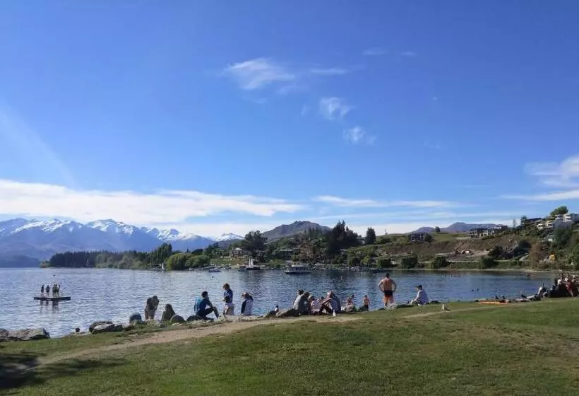 Retkeilymaja Zula Lodge