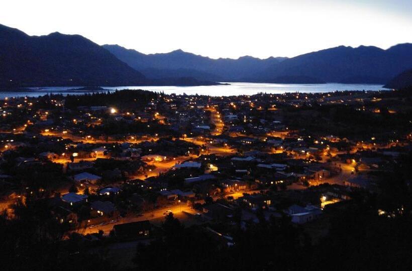 הוסטל Zula Lodge