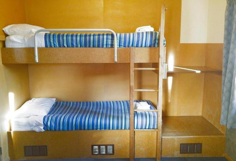 הוסטל Zula Lodge