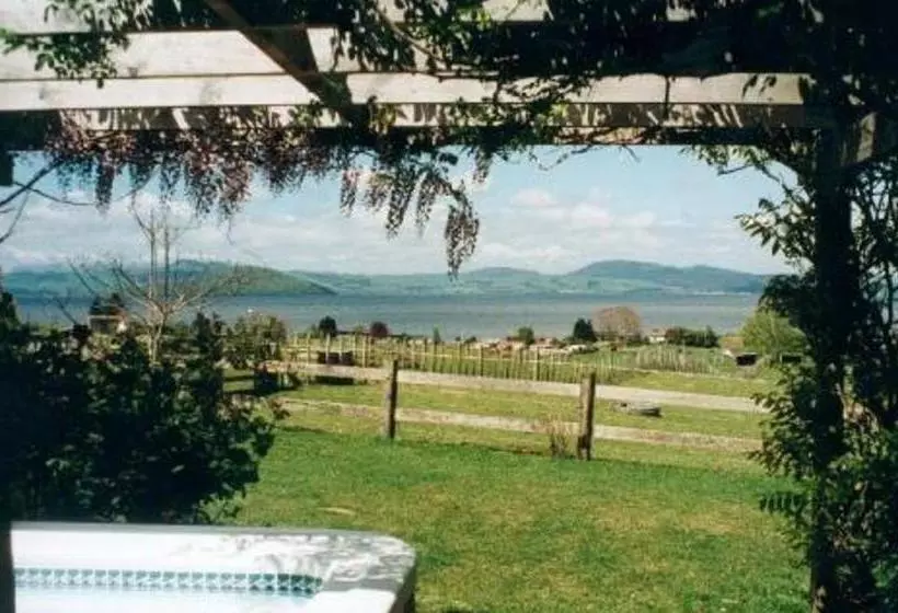 ベッドアンドブレックファースト A Panoramic Country Homestay