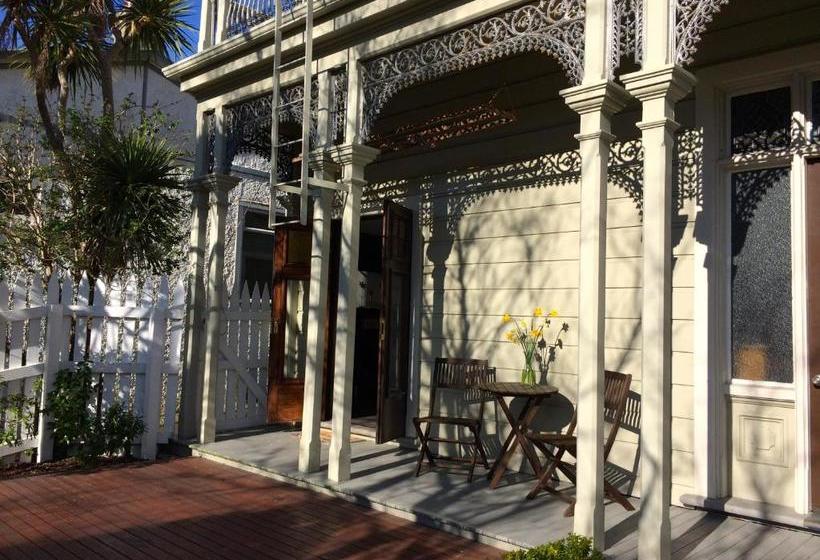 Bed and Breakfast Artica Art & Accommodation