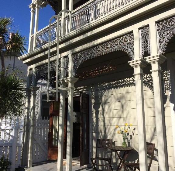 Bed and Breakfast Artica Art & Accommodation