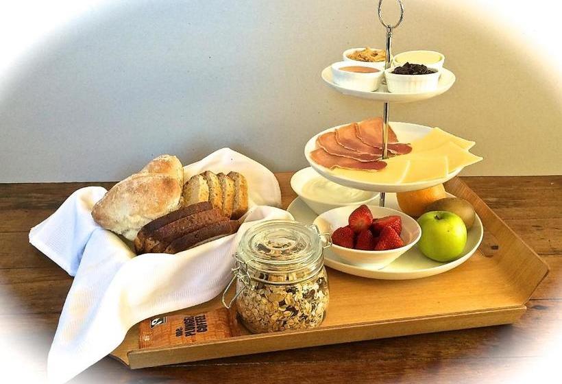 Bed and Breakfast Artica Art & Accommodation