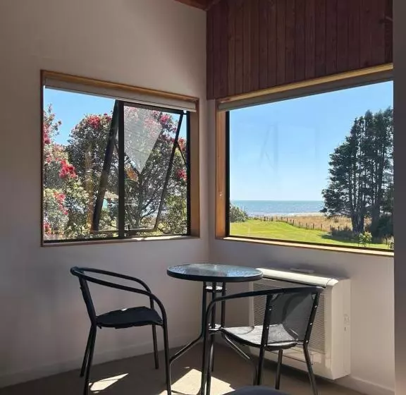 ベッドアンドブレックファースト Summerspring Beachfront Accommodation