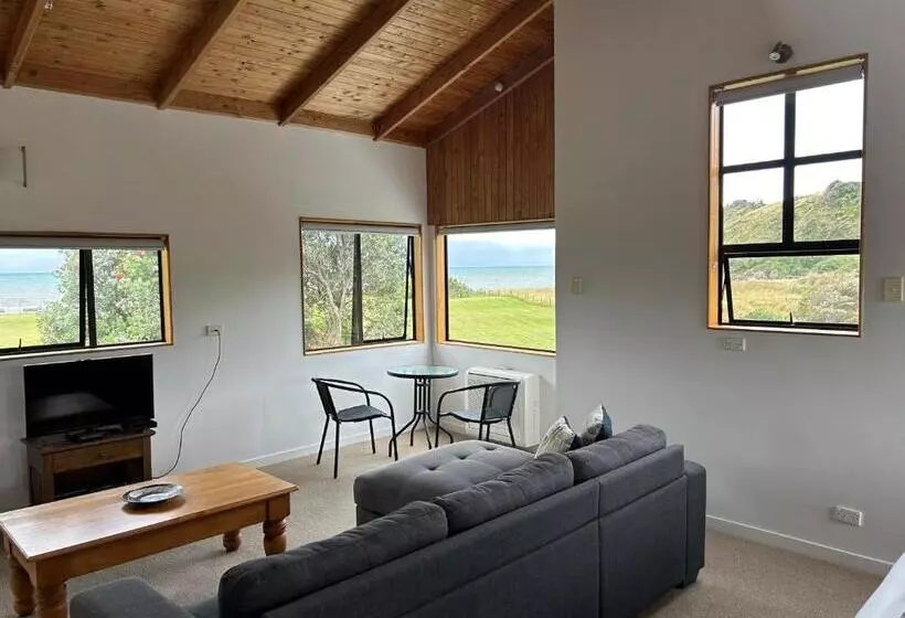 ベッドアンドブレックファースト Summerspring Beachfront Accommodation