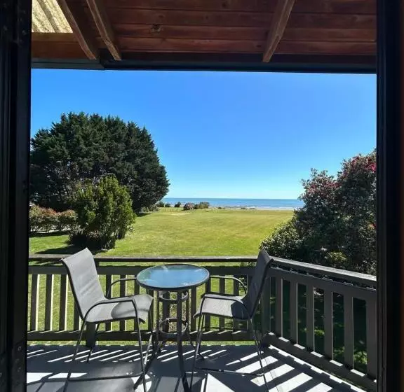 ベッドアンドブレックファースト Summerspring Beachfront Accommodation