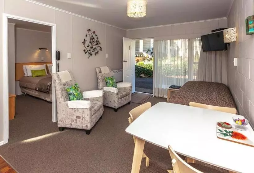 Brookby Motel