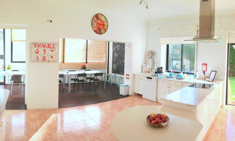 Cascais Cool Hostel Suites & Pool