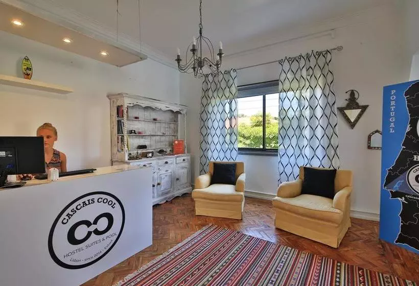 Cascais Cool Hostel Suites & Pool