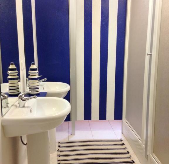 Cascais Cool Hostel Suites & Pool