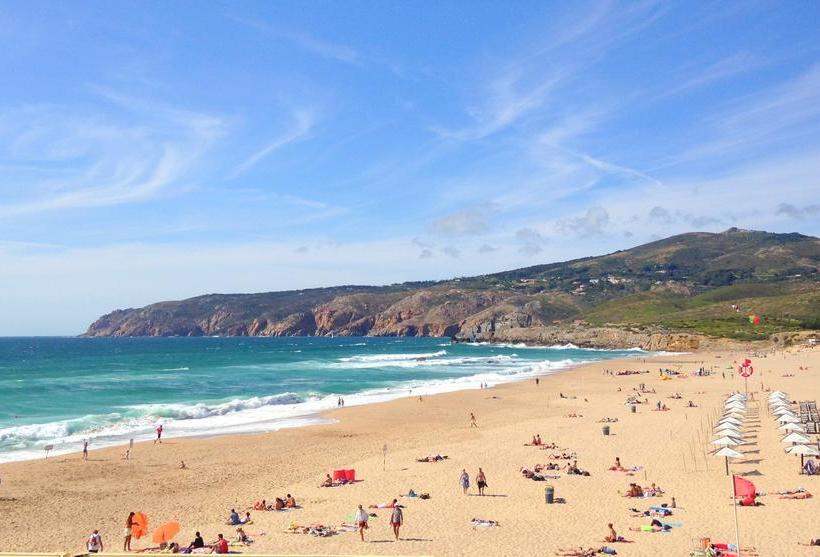 Cascais Cool Hostel Suites & Pool