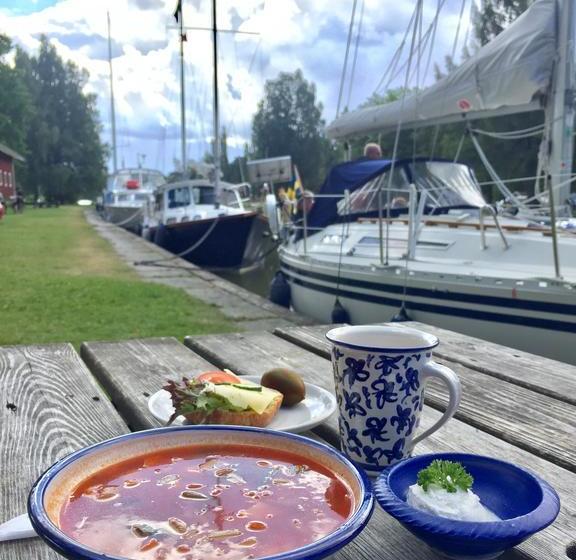 Hajstorp Slusscafé & Vandrarhem