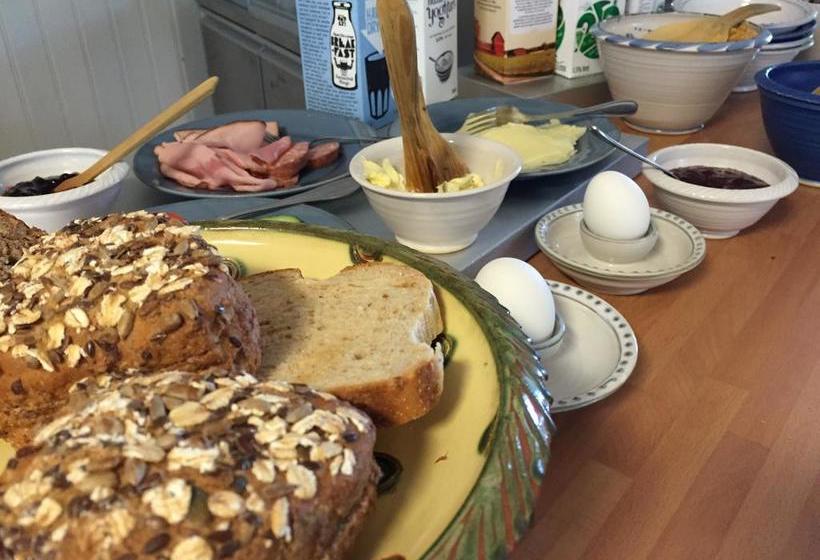 Hajstorp Slusscafé & Vandrarhem