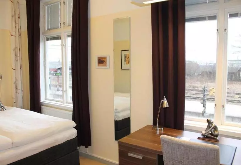 Stationshusets Hotell Och Café Fd Hotell Lilla Station
